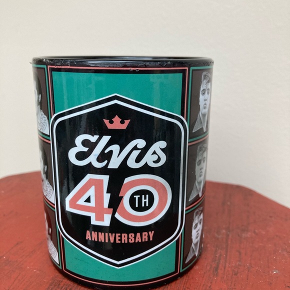 Two Retro Elvis Mugs - Picture 2 of 11